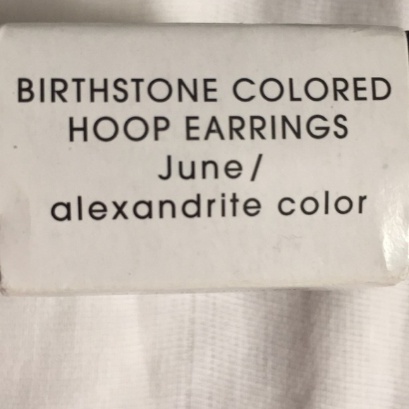 🆕 Avon June birthstone hoop earrings - Picture 4 of 4